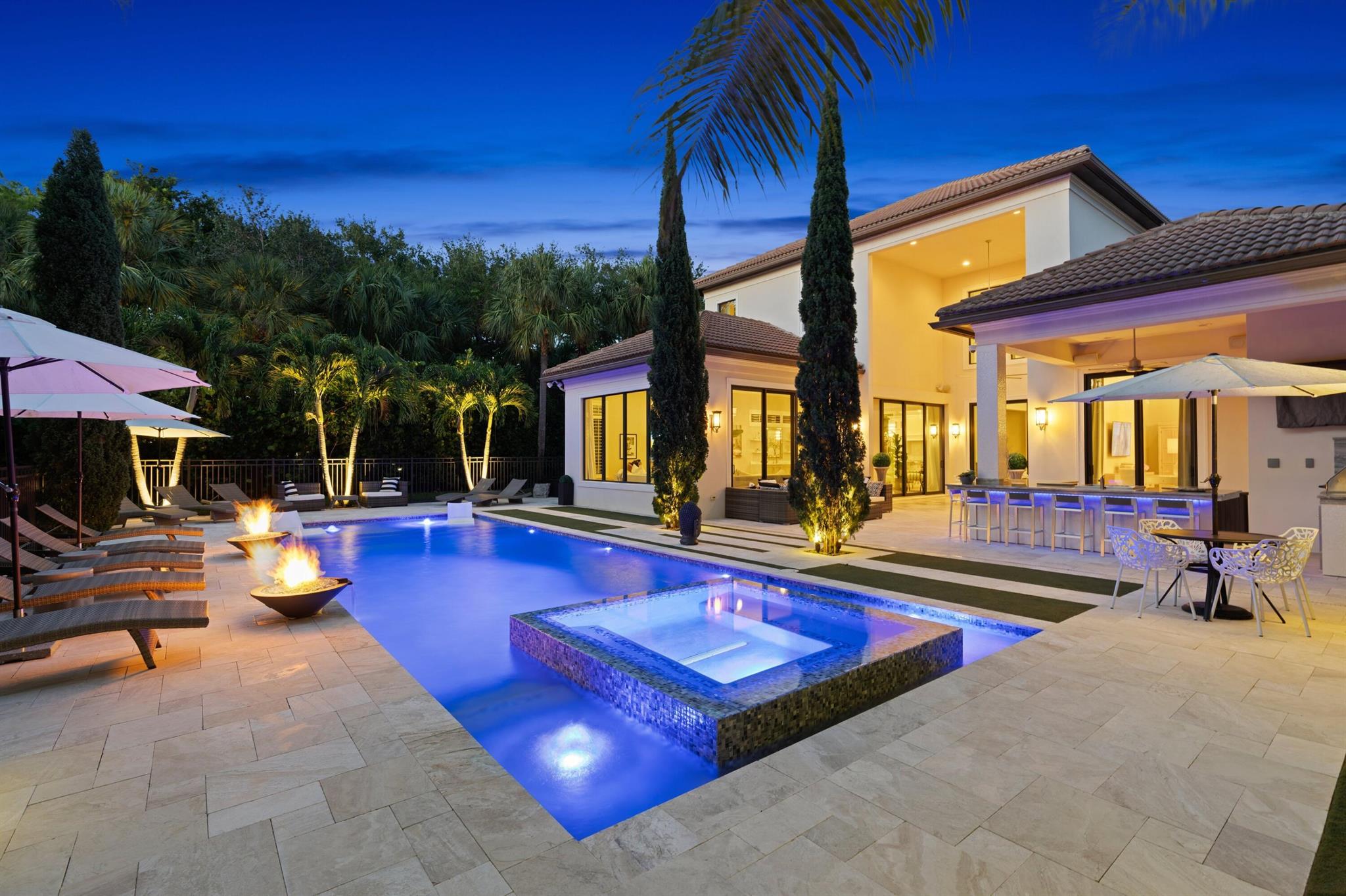 205 Gardenia Isles Drive