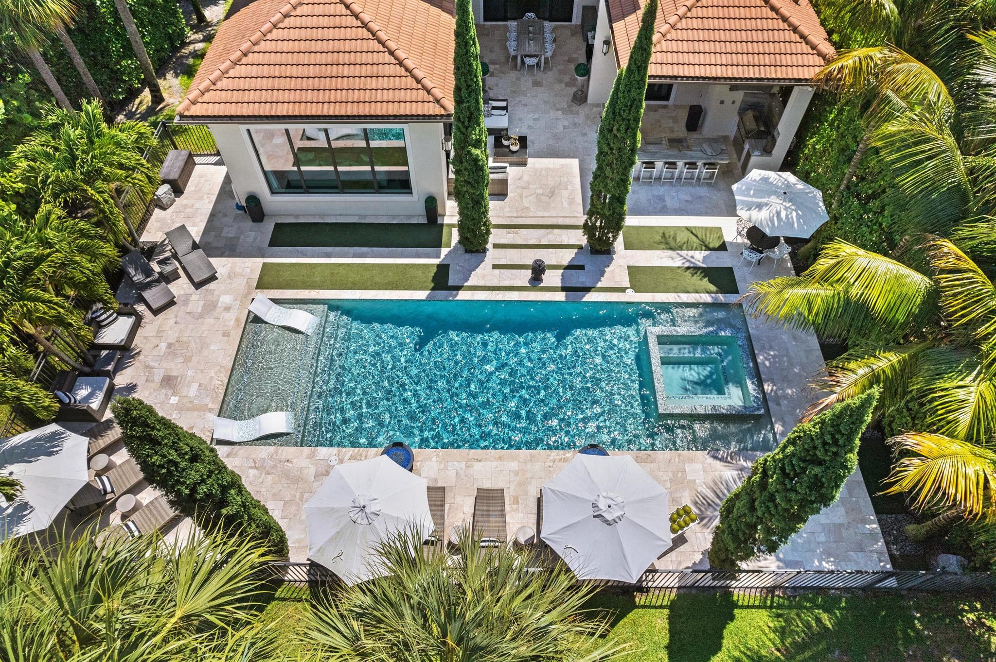 205 Gardenia Isles Drive