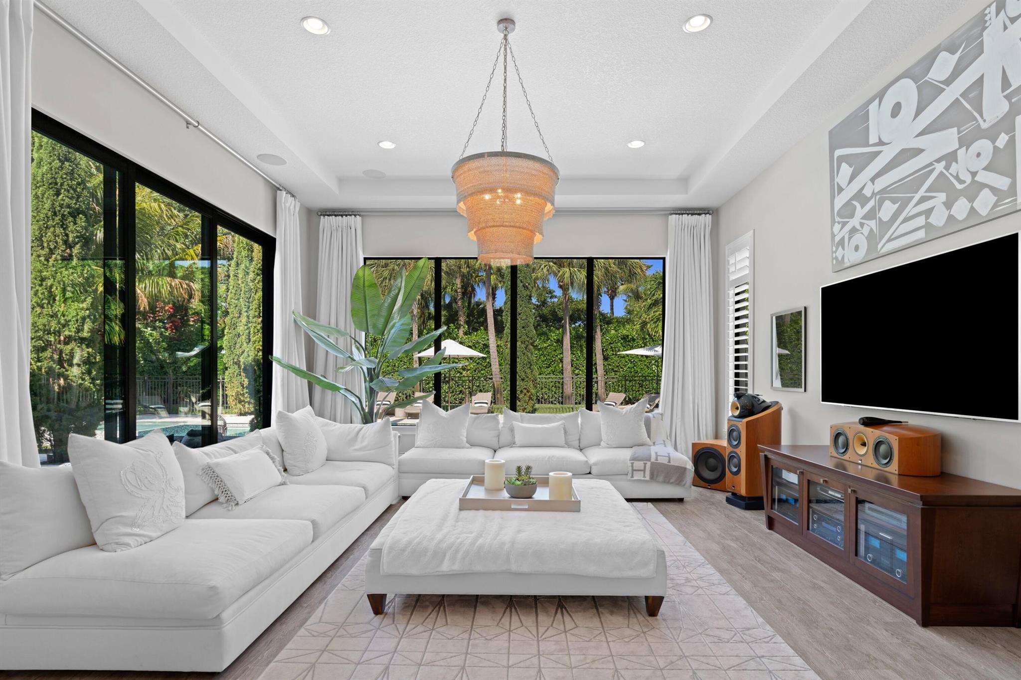 205 Gardenia Isles Drive