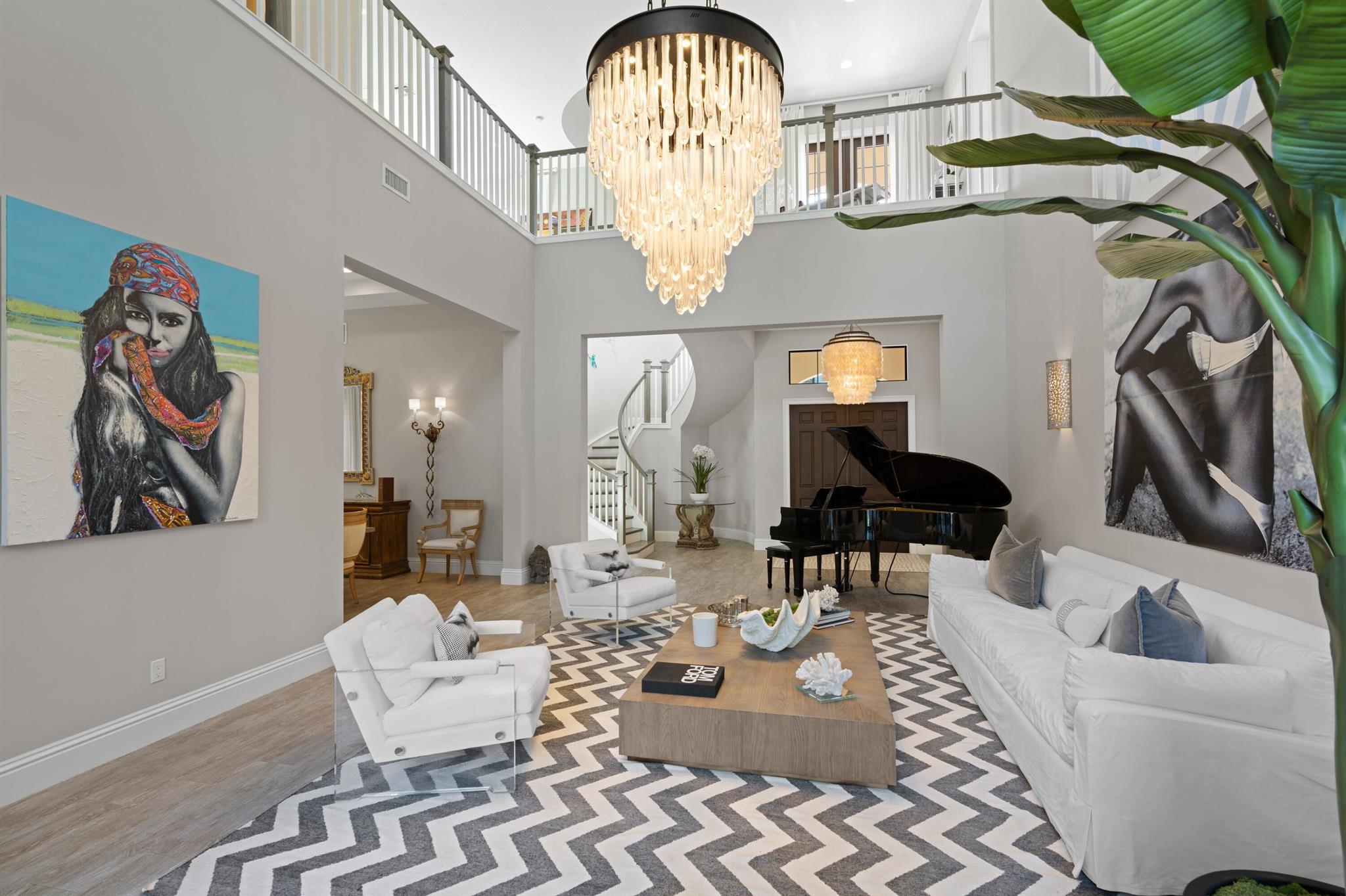 205 Gardenia Isles Drive