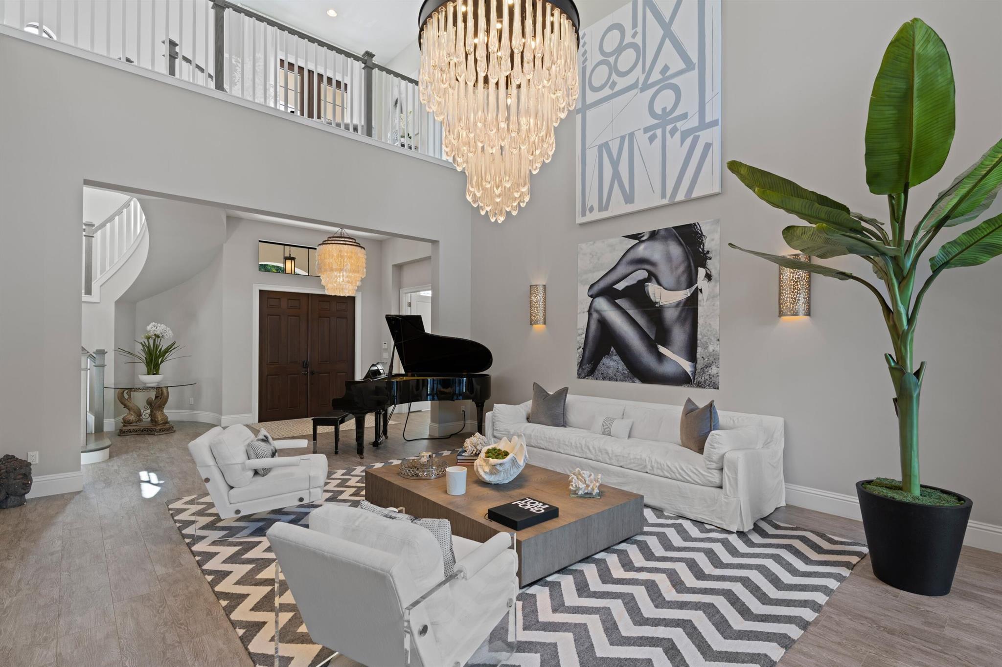 205 Gardenia Isles Drive
