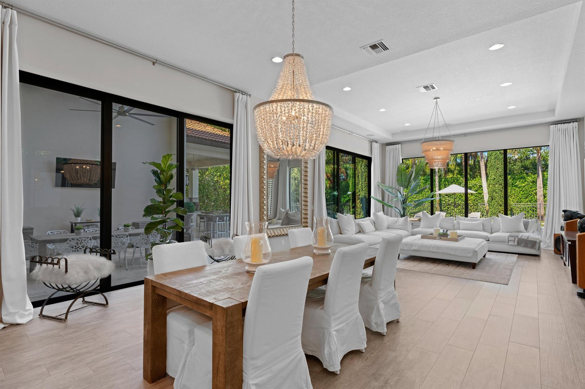 205 Gardenia Isles Drive