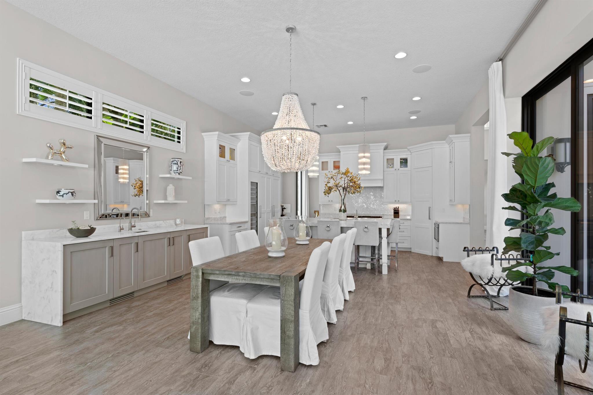 205 Gardenia Isles Drive