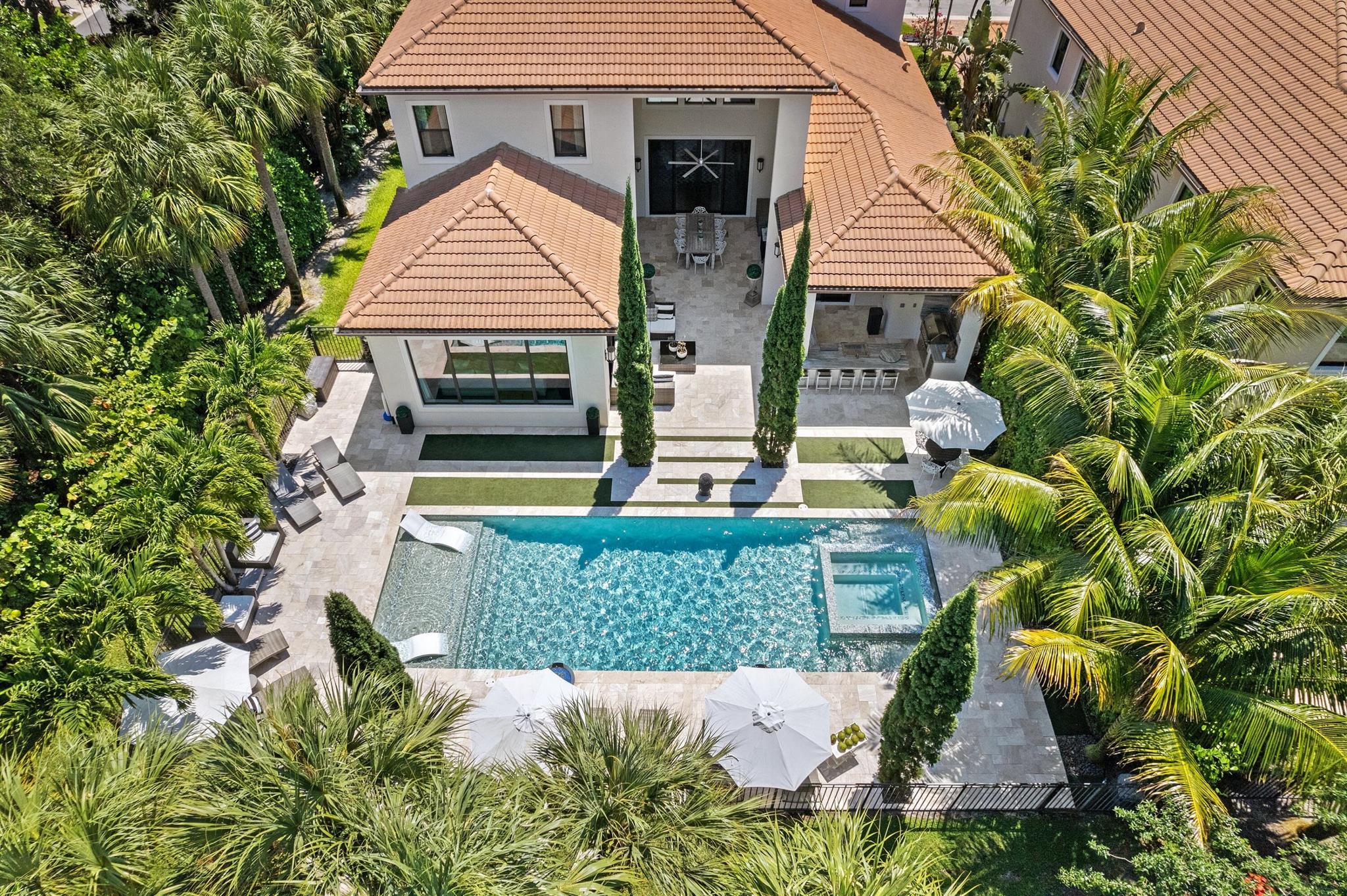 205 Gardenia Isles Drive