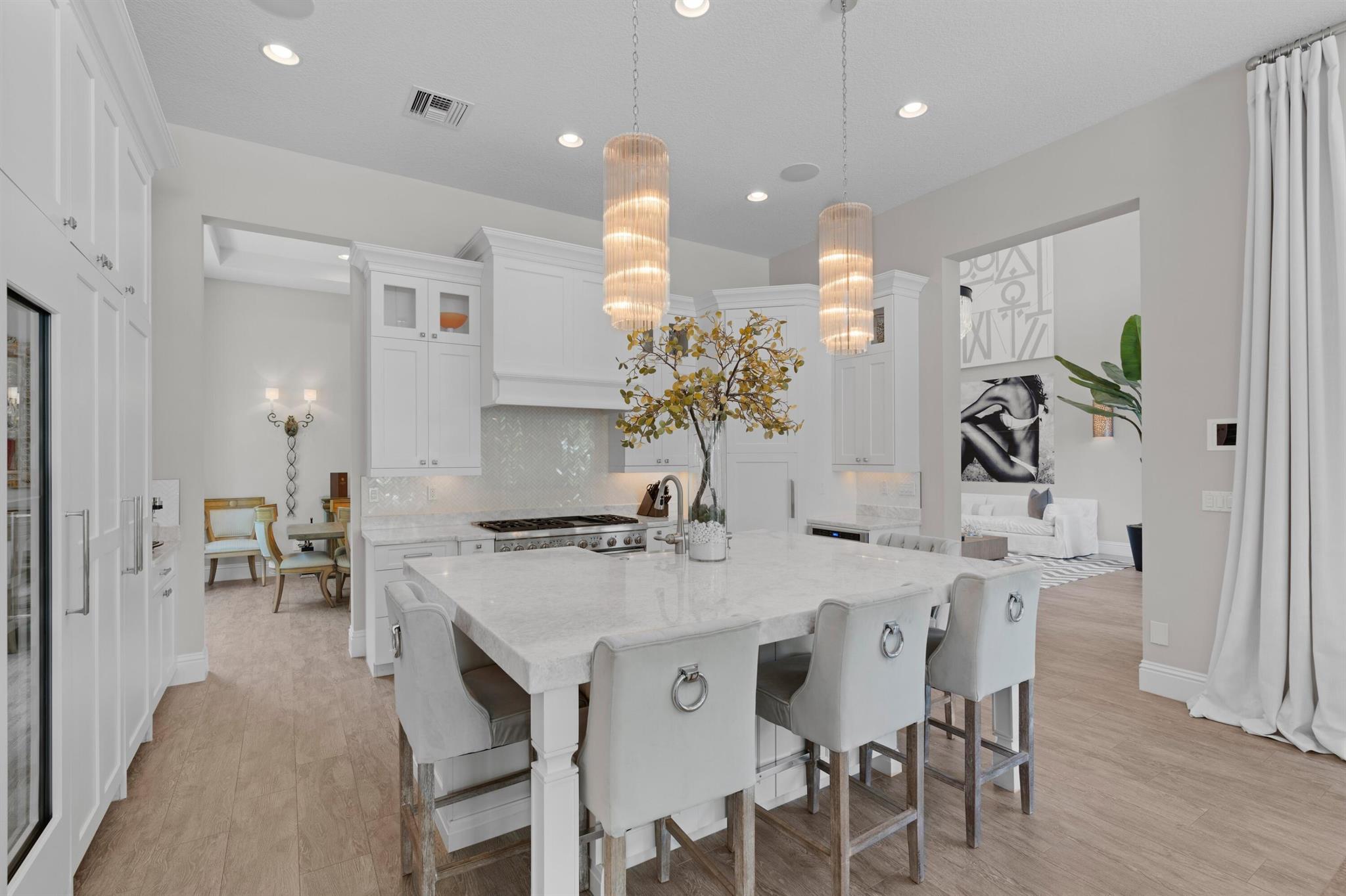 205 Gardenia Isles Drive