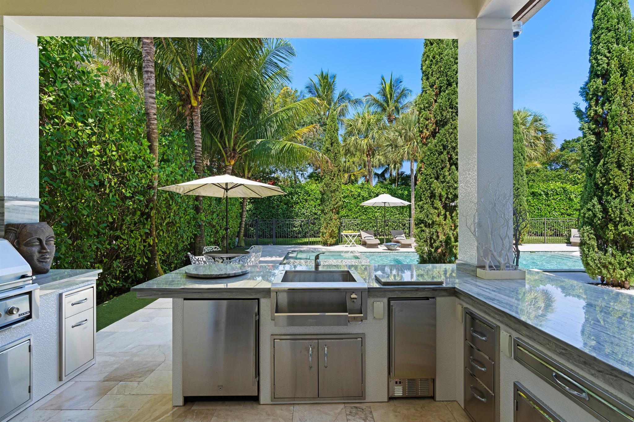 205 Gardenia Isles Drive