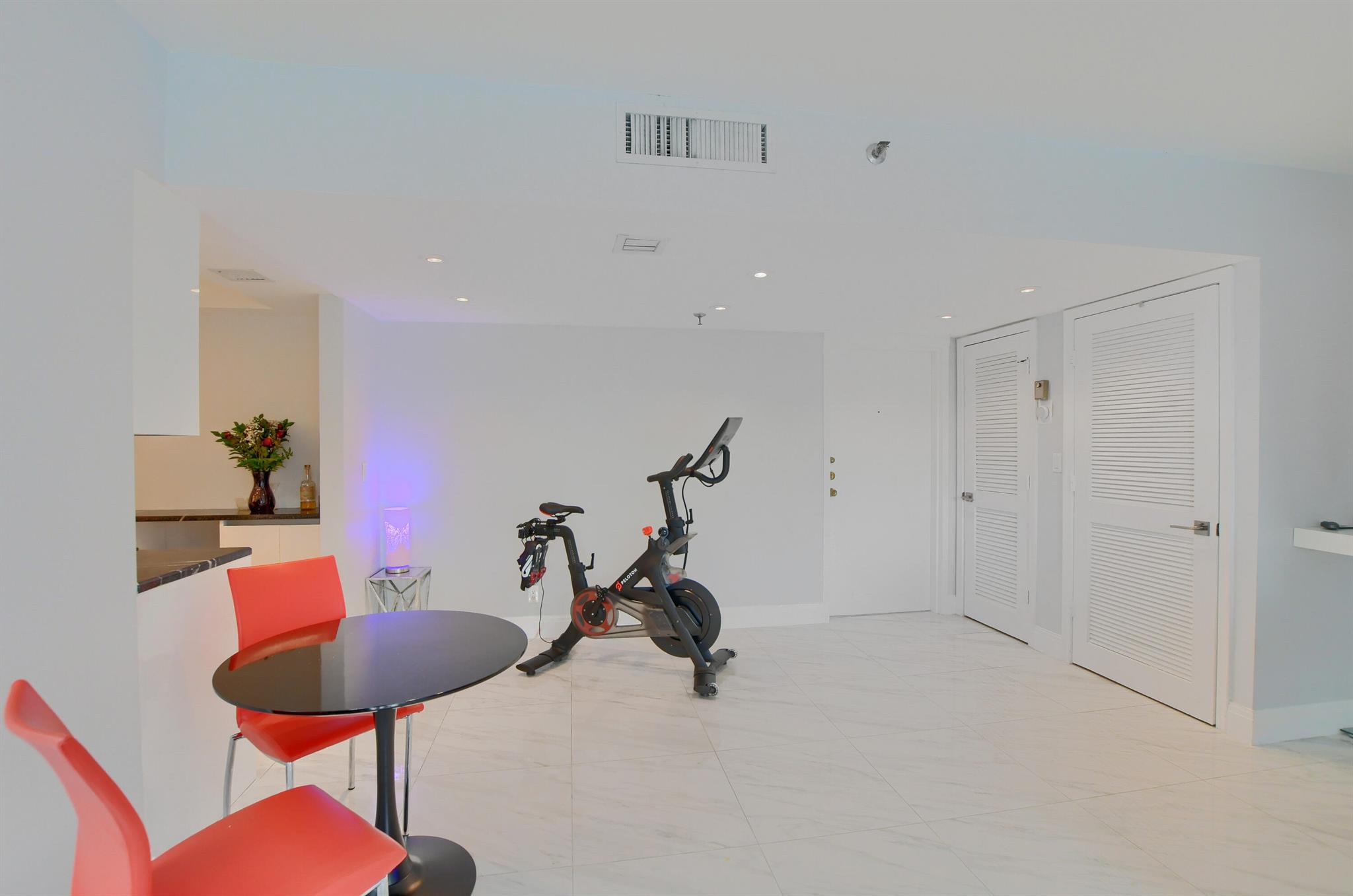 7786 Lakeside Boulevard Unit: 633