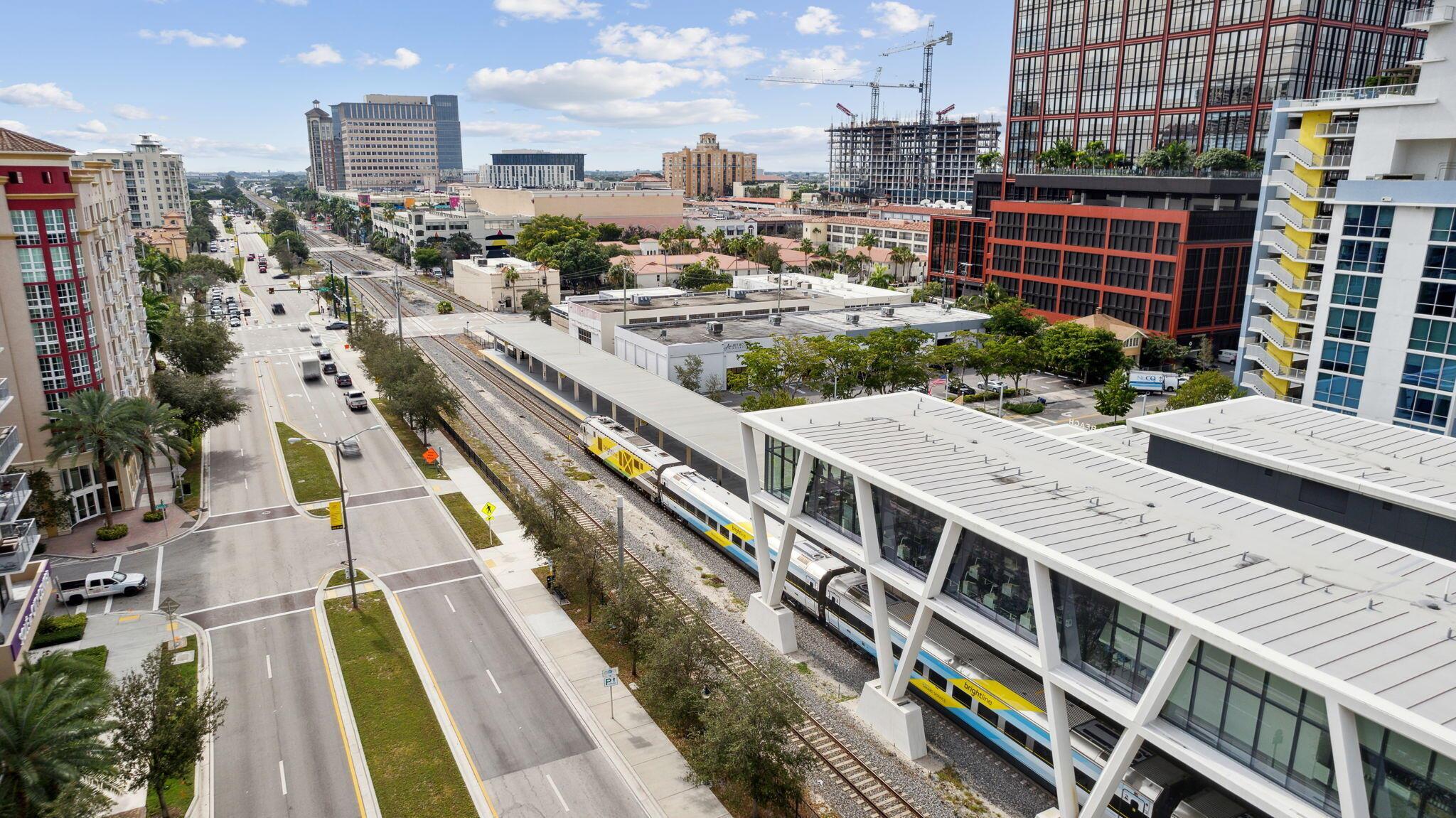 410 Evernia Street 414