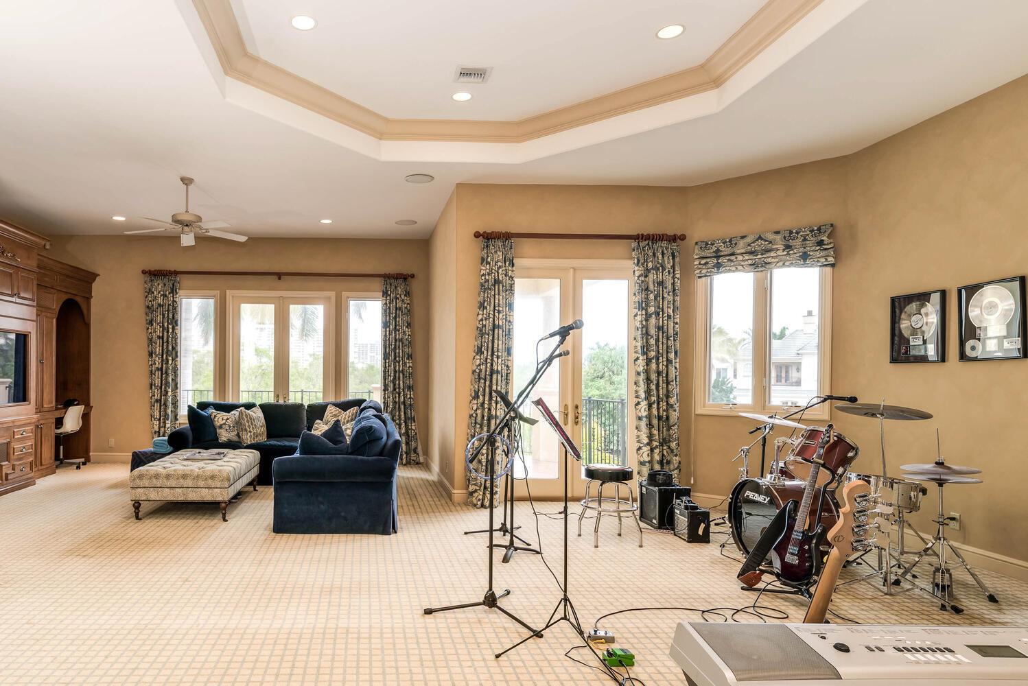 4900 Sanctuary Lane