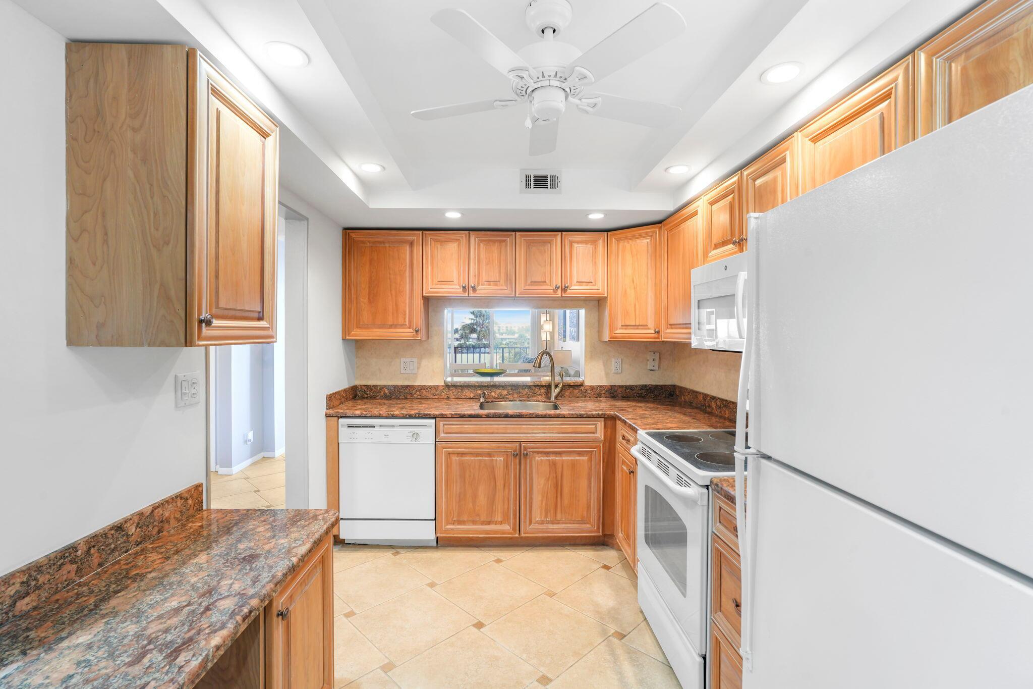 3581 S Ocean Boulevard Unit: 4b