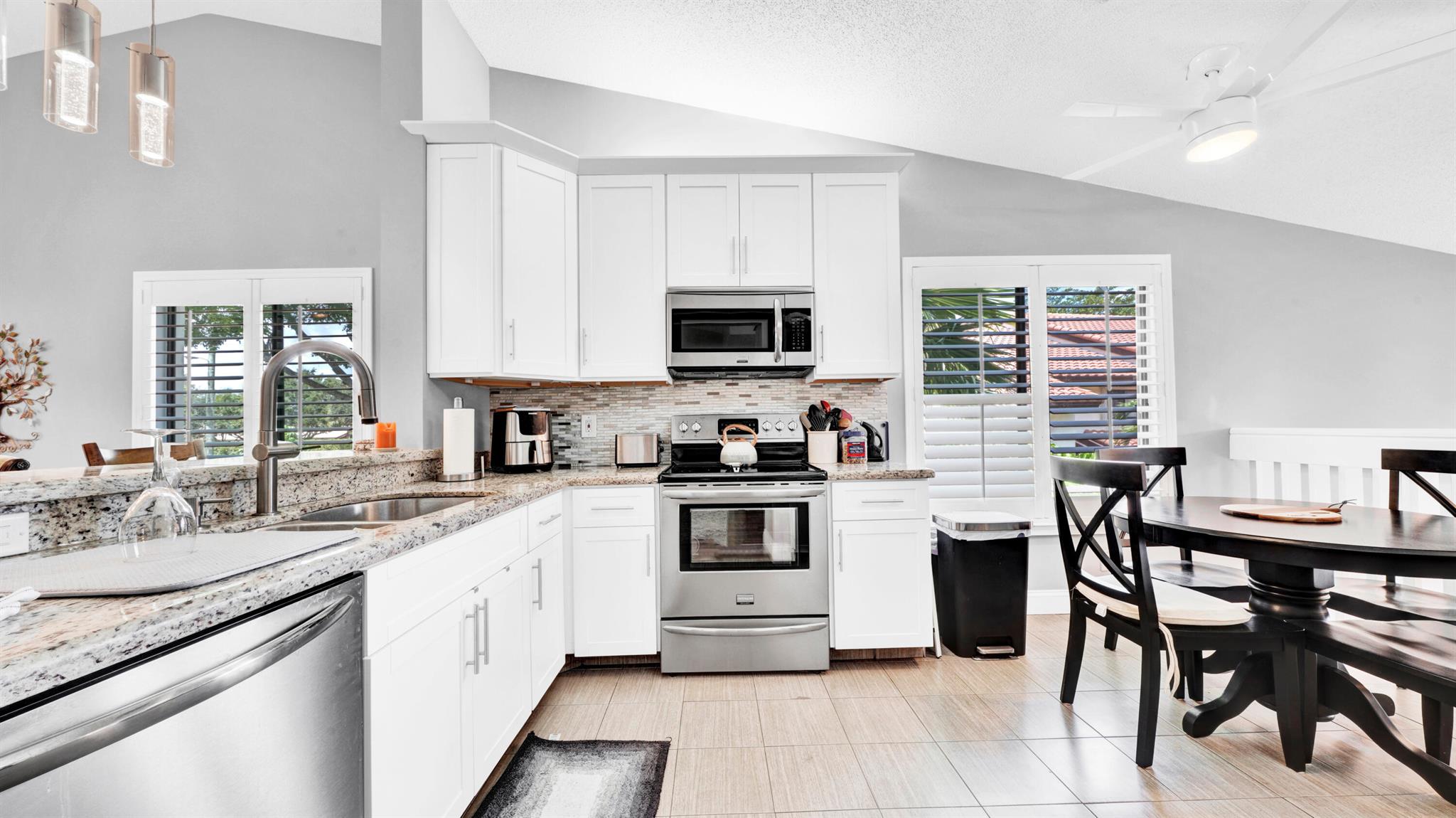 10837 Bahama Palm Way 202