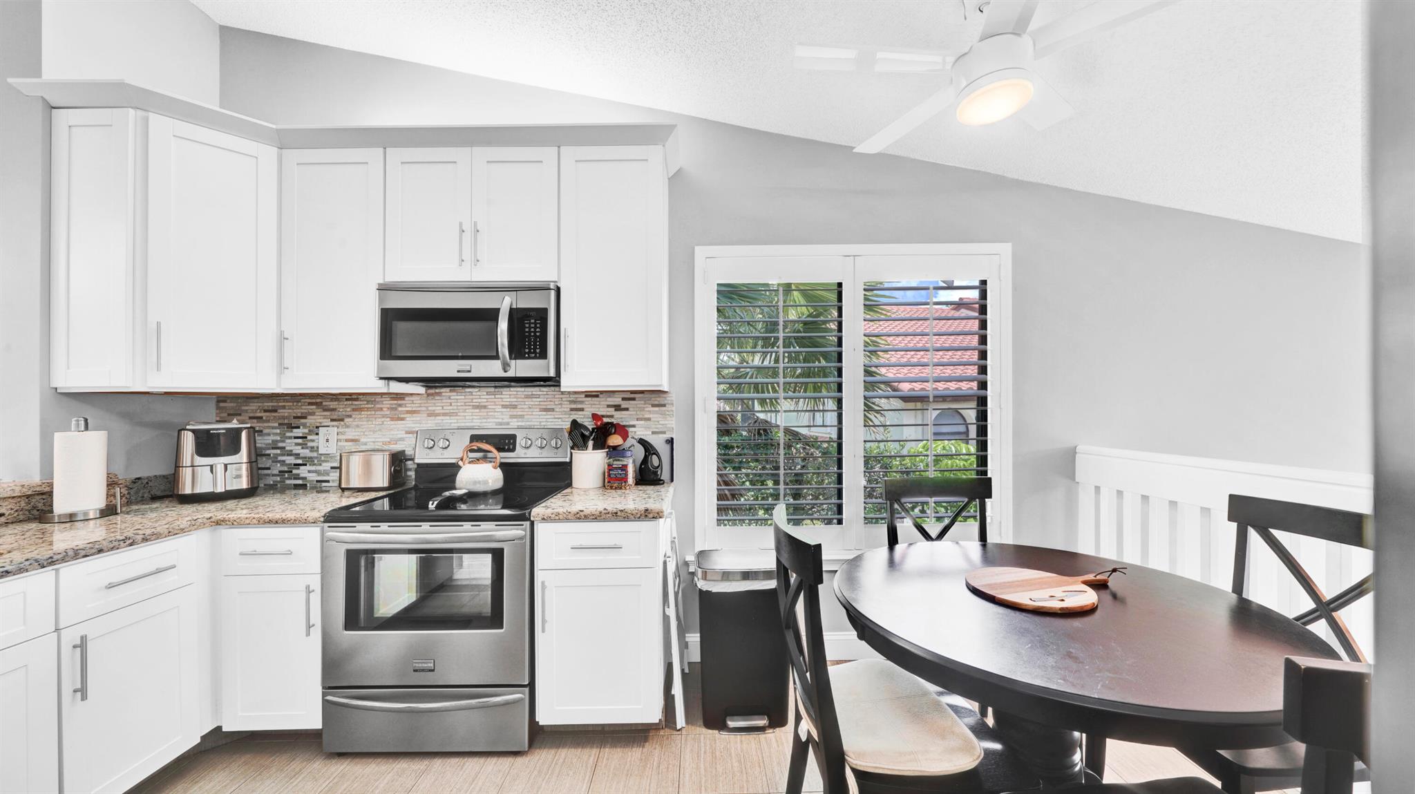 10837 Bahama Palm Way 202
