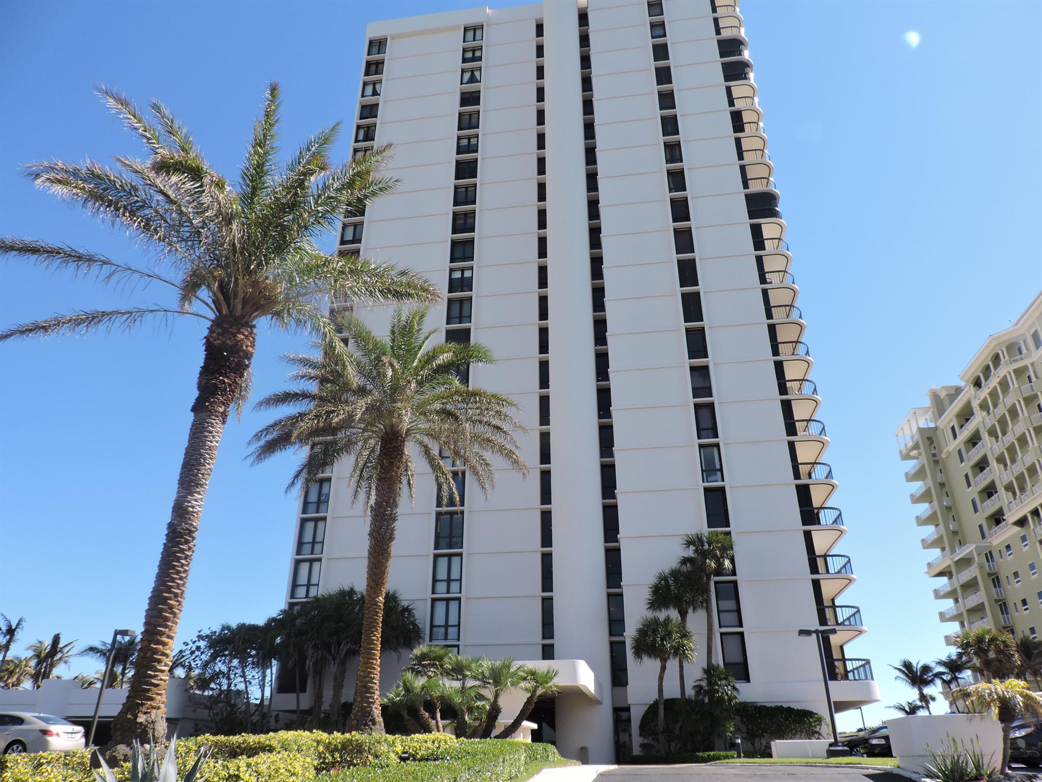 5380 N Ocean Drive 2e