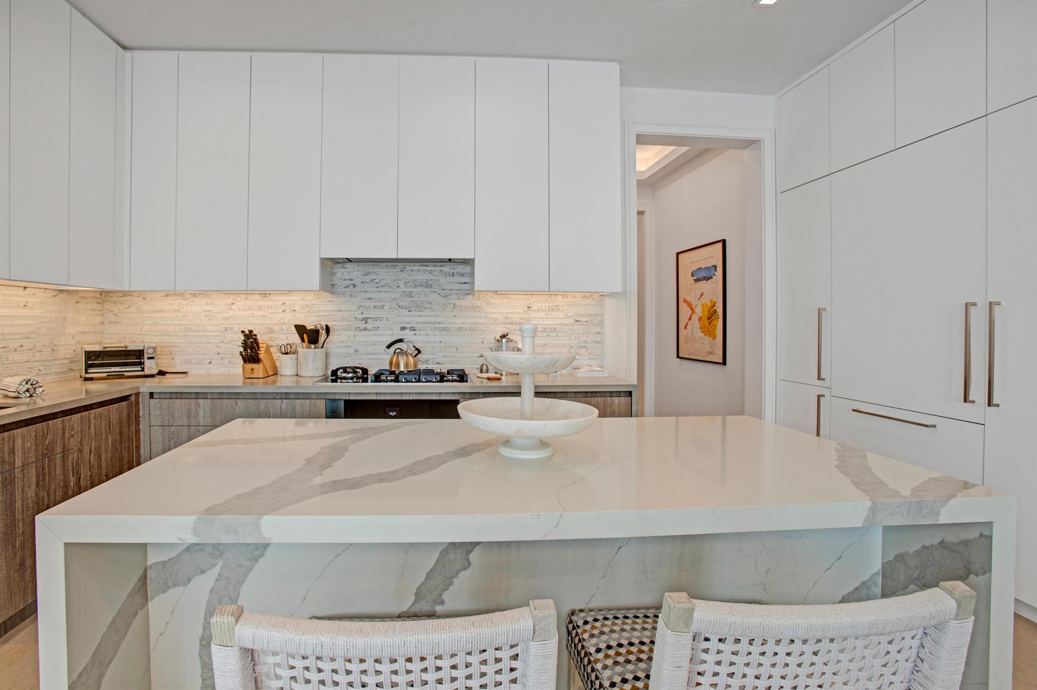 344 Venetian Drive 102