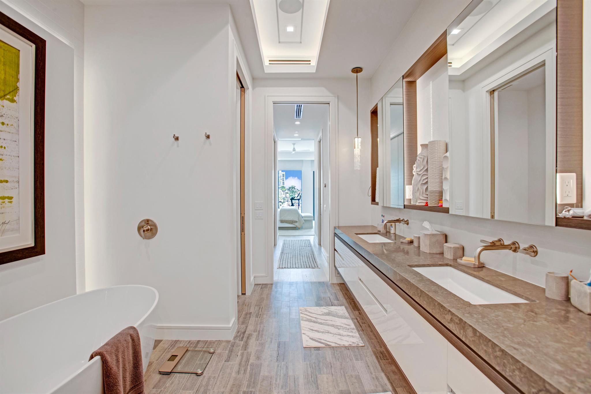 344 Venetian Drive 102