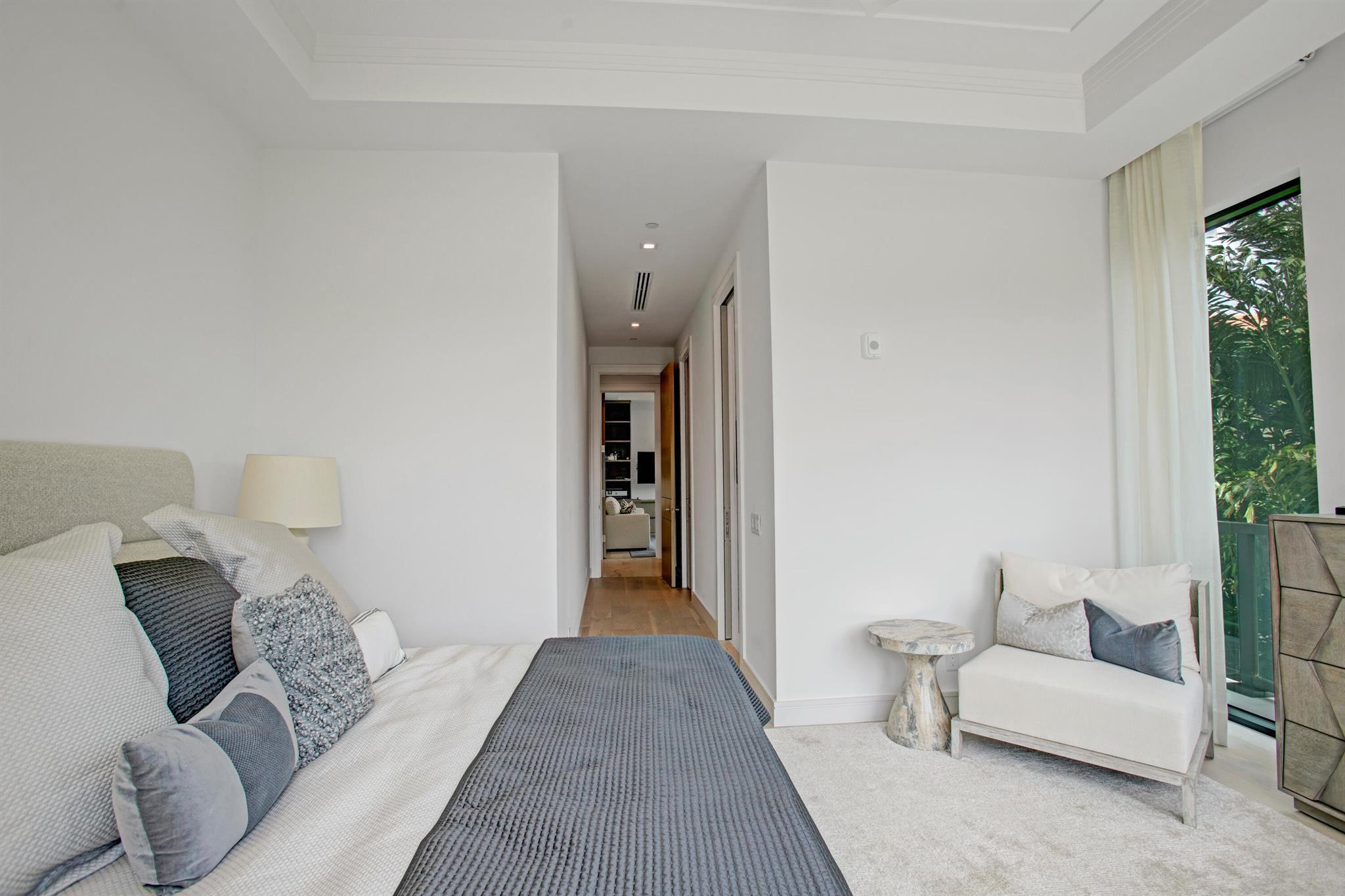 344 Venetian Drive 102
