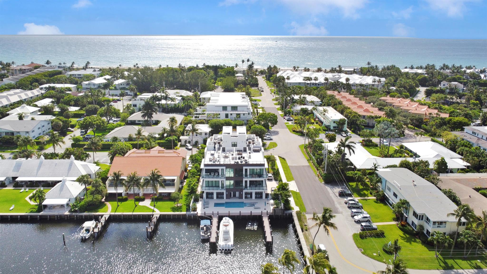 344 Venetian Drive 102