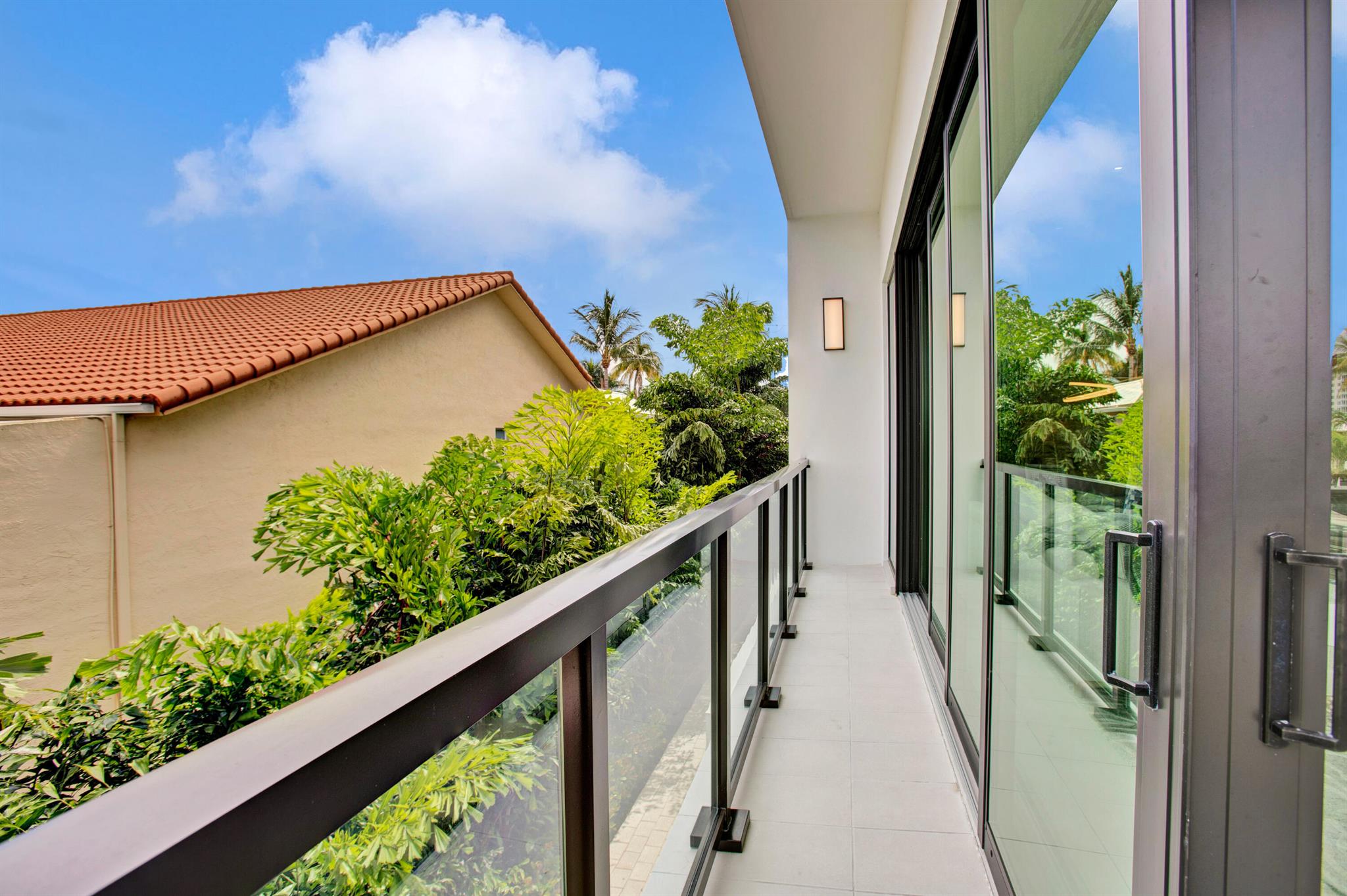 344 Venetian Drive 102