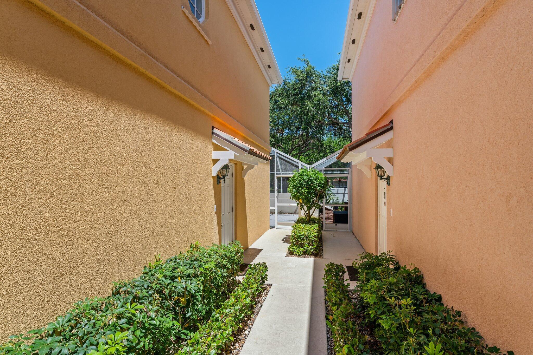 51 Live Oak Circle
