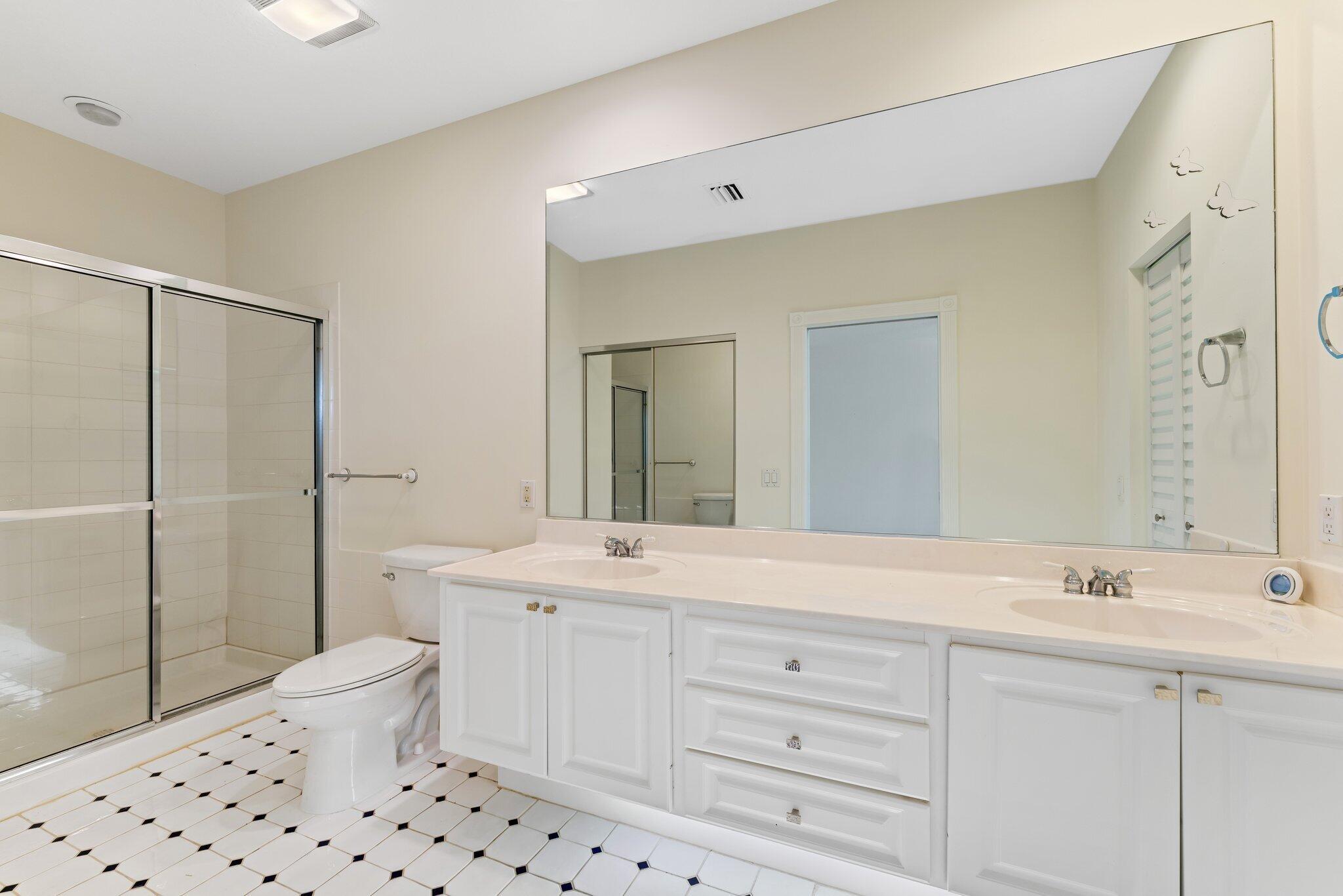 51 Live Oak Circle