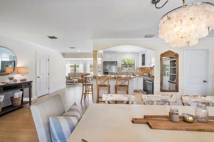 2171 NE 4th Way