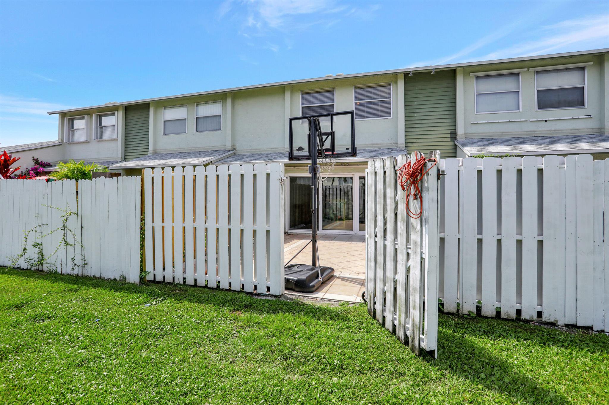 817 Crystal Lake Drive