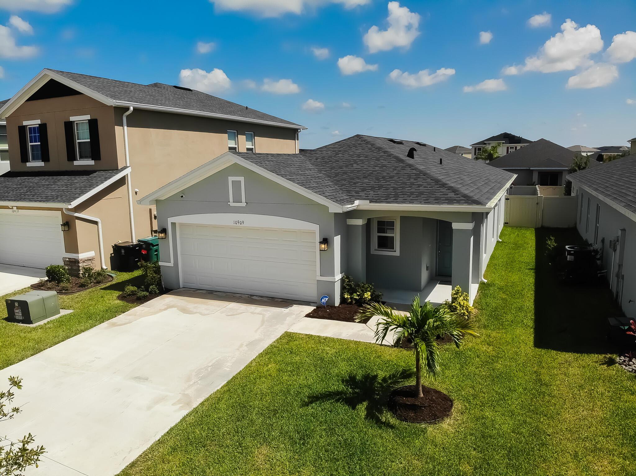 10909 SW Robbia Way