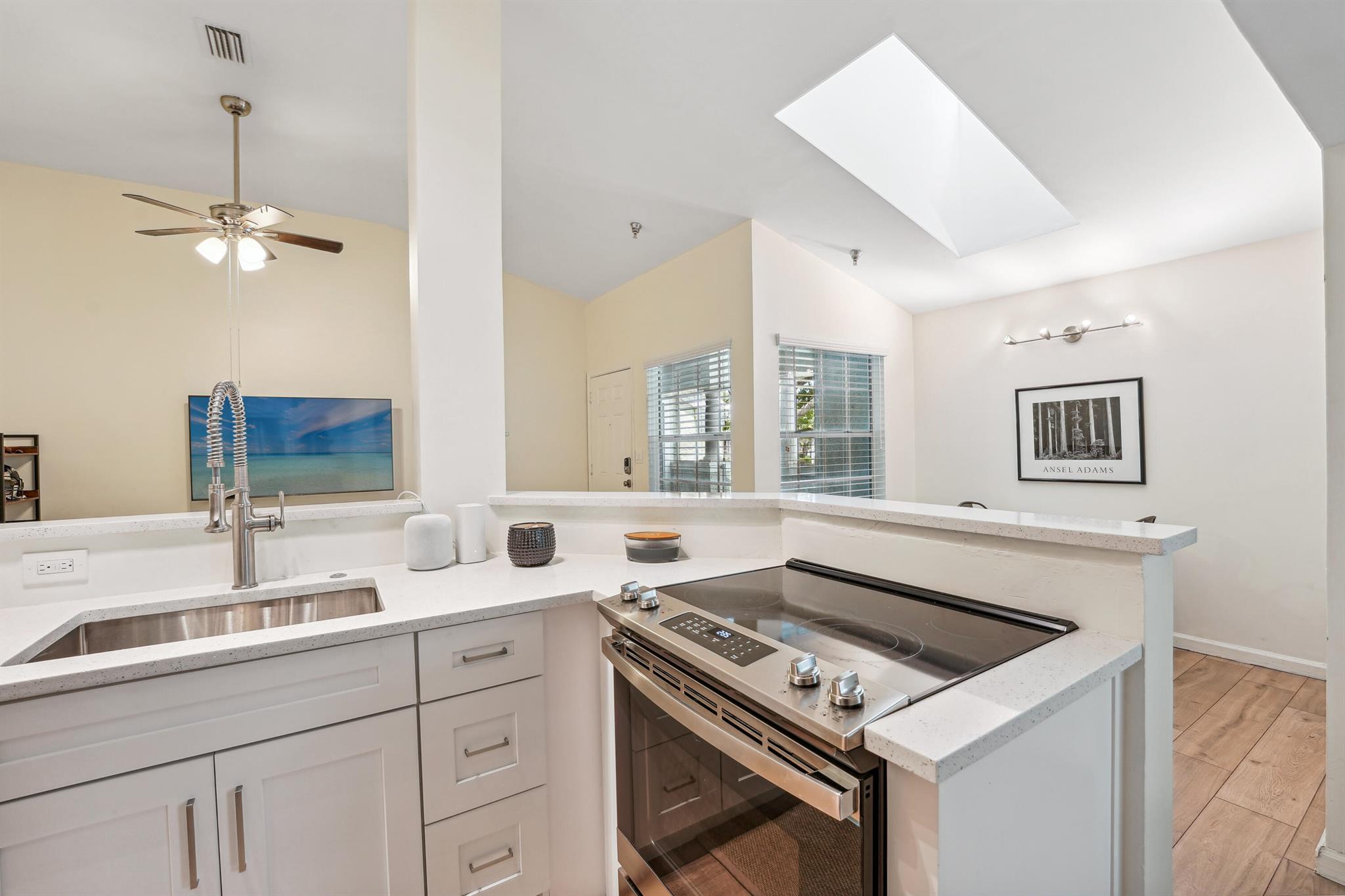 1050 Crystal Way Unit: L