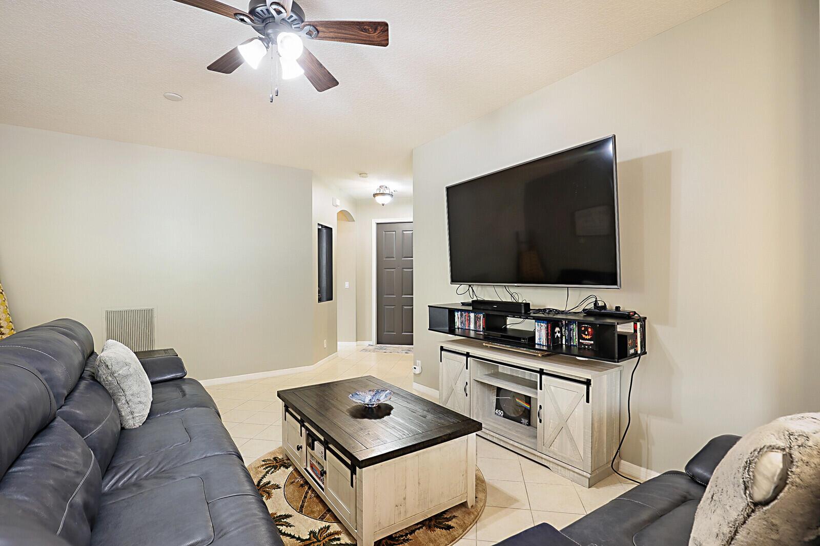 10709 Oak Bend Way