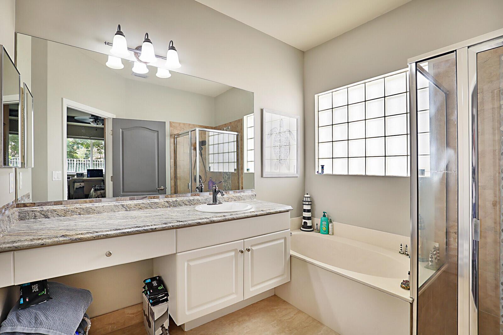 10709 Oak Bend Way