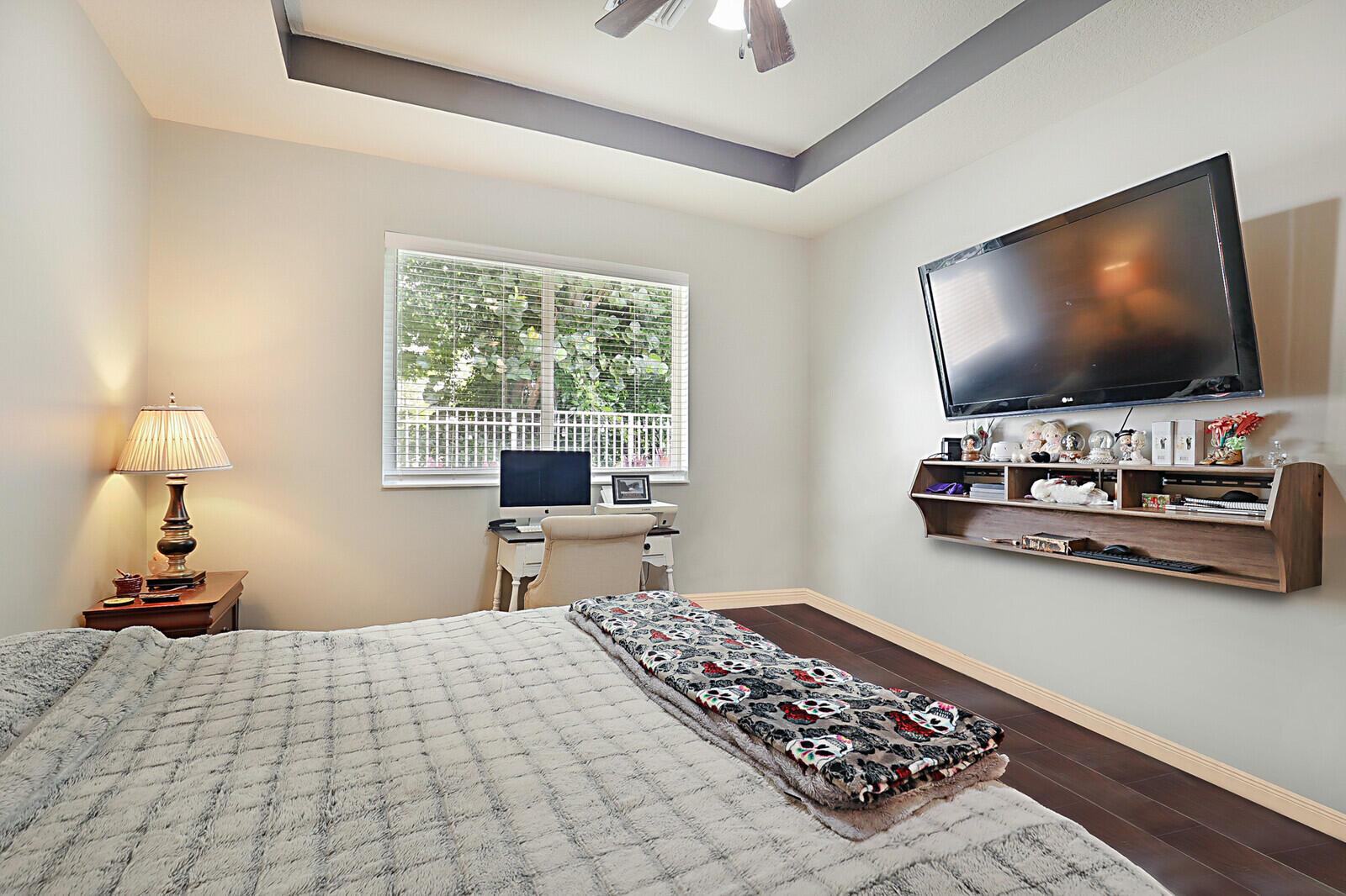 10709 Oak Bend Way