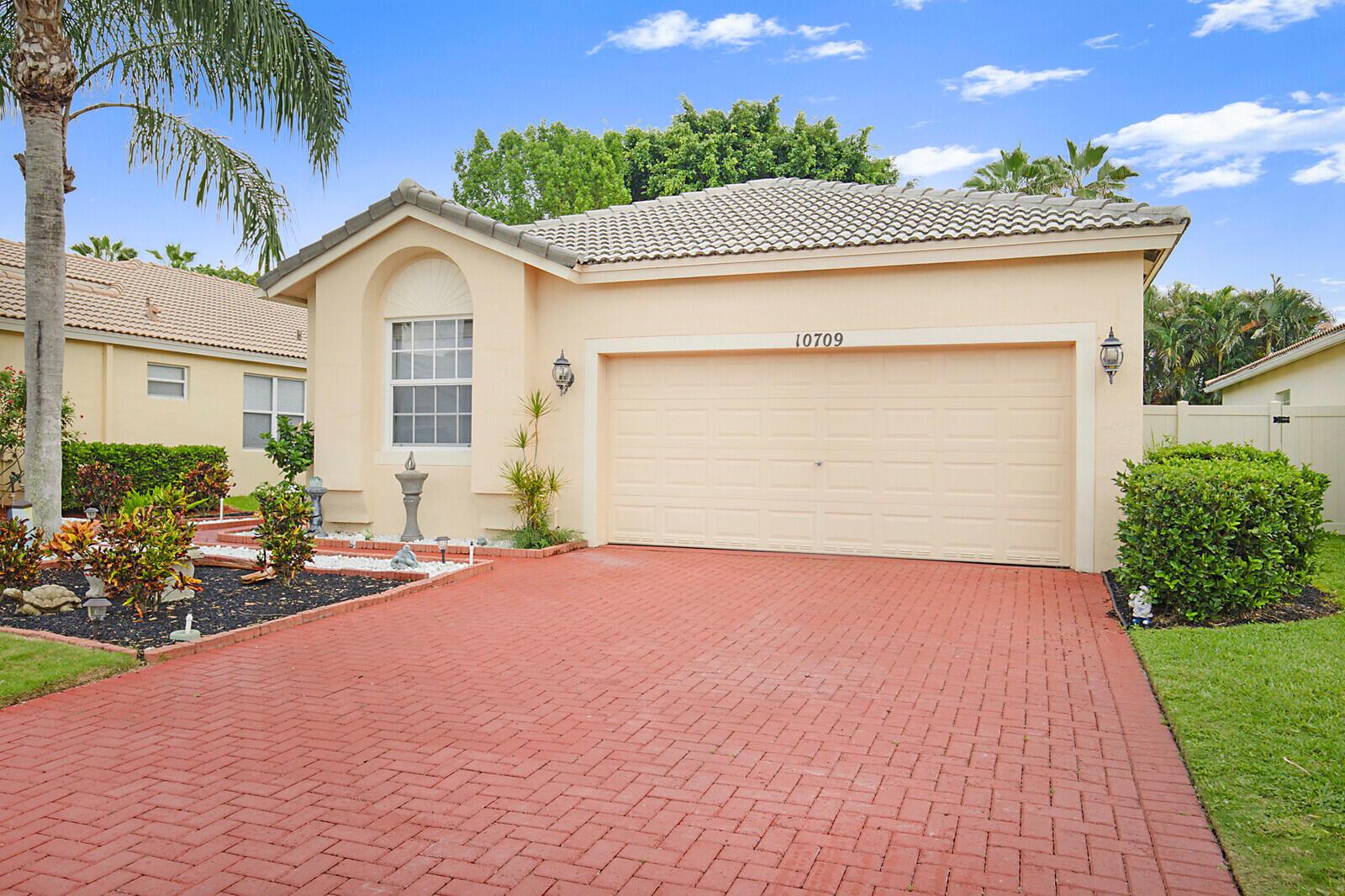 10709 Oak Bend Way