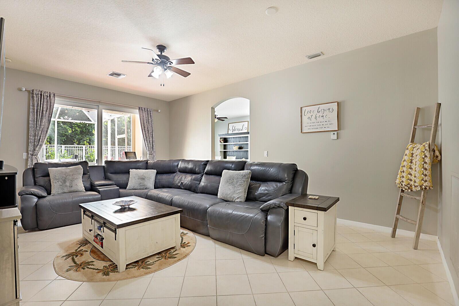 10709 Oak Bend Way