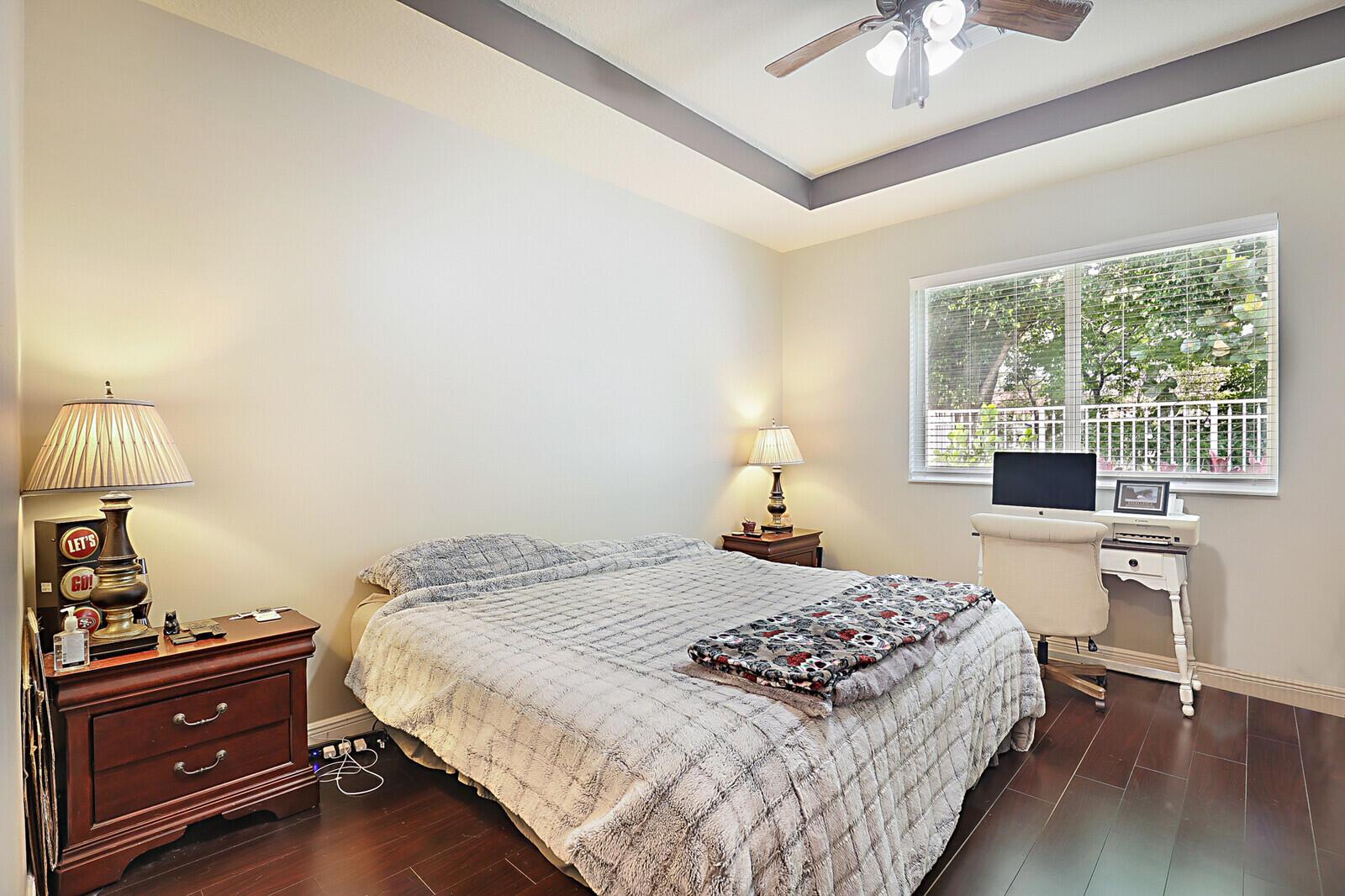 10709 Oak Bend Way