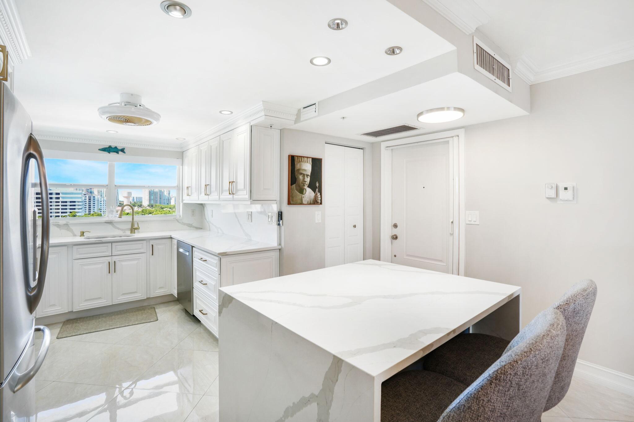 3300 S Ocean Boulevard Unit: 1020-C