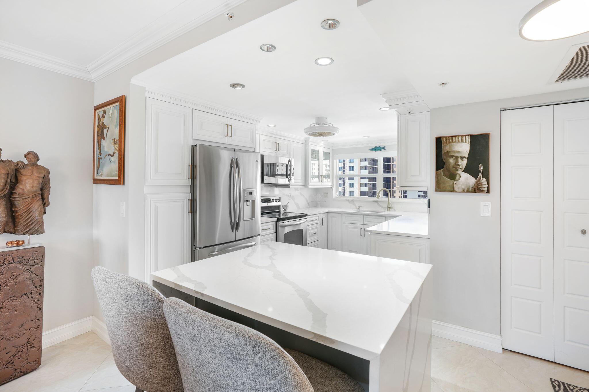 3300 S Ocean Boulevard Unit: 1020-C