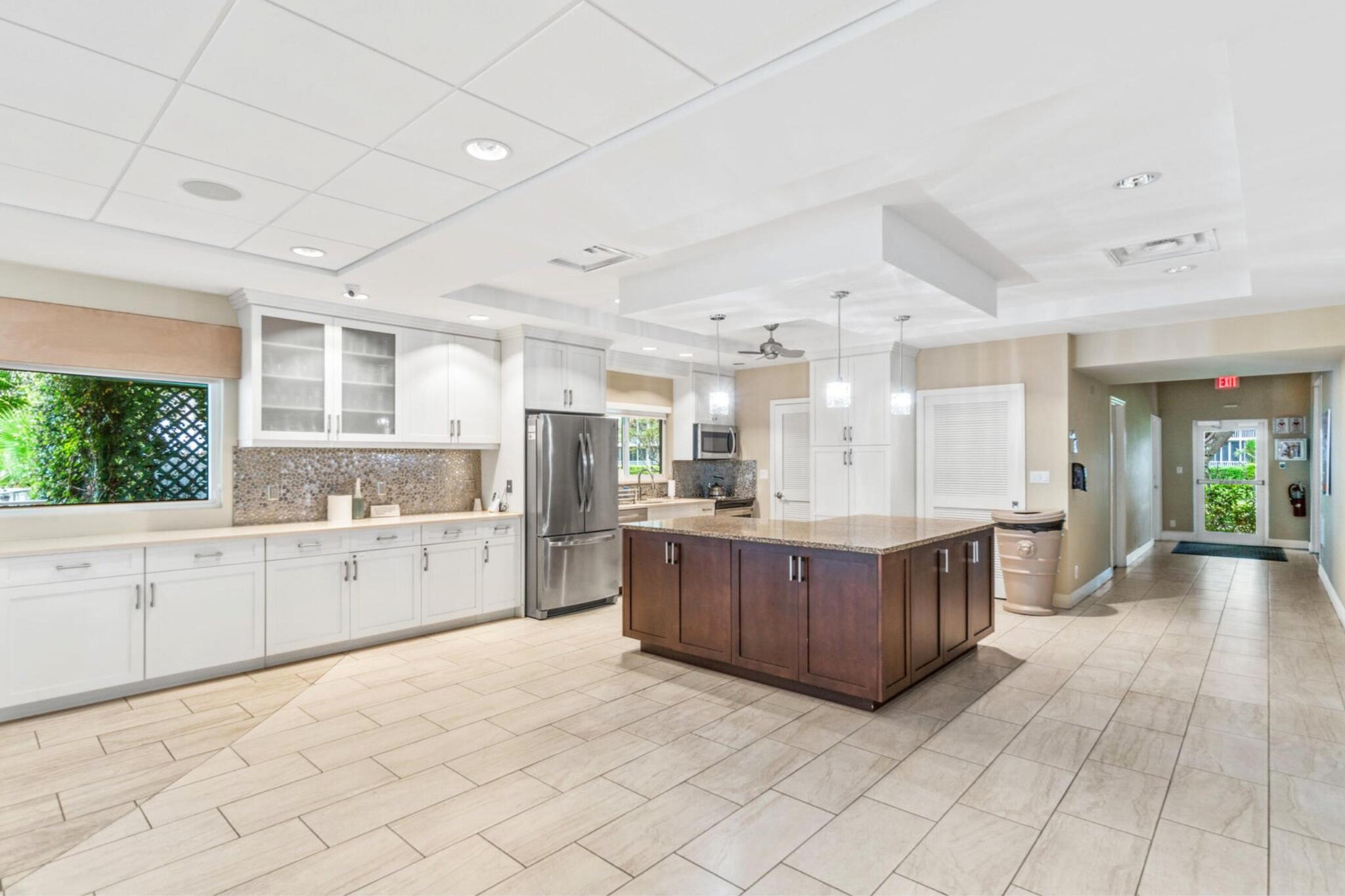 3300 S Ocean Boulevard Unit: 1020-C