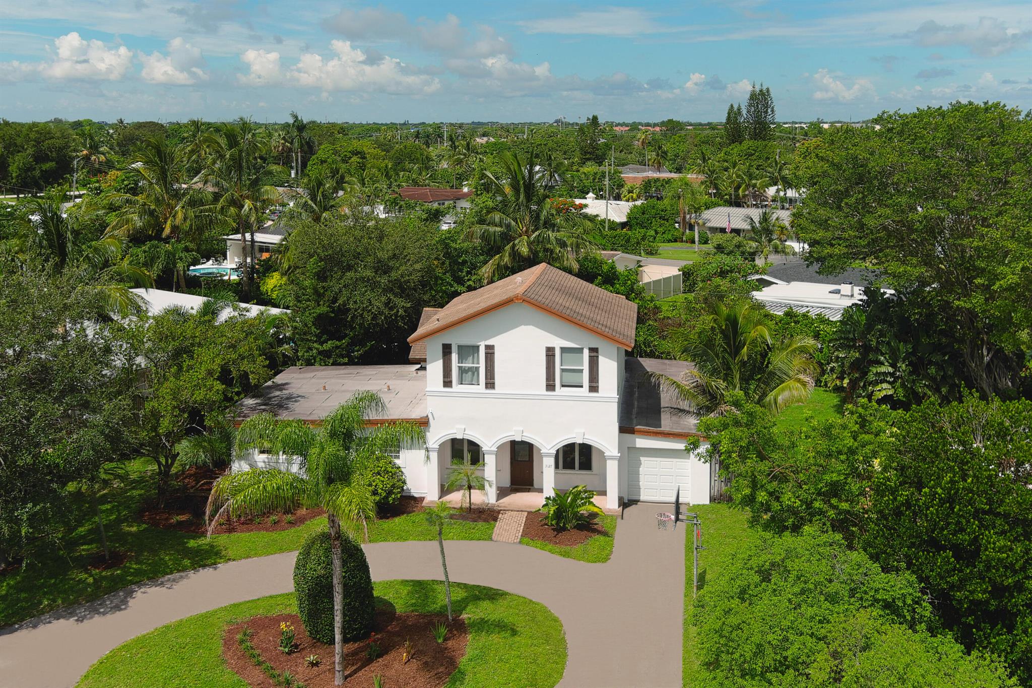 3127 Fernwood Drive