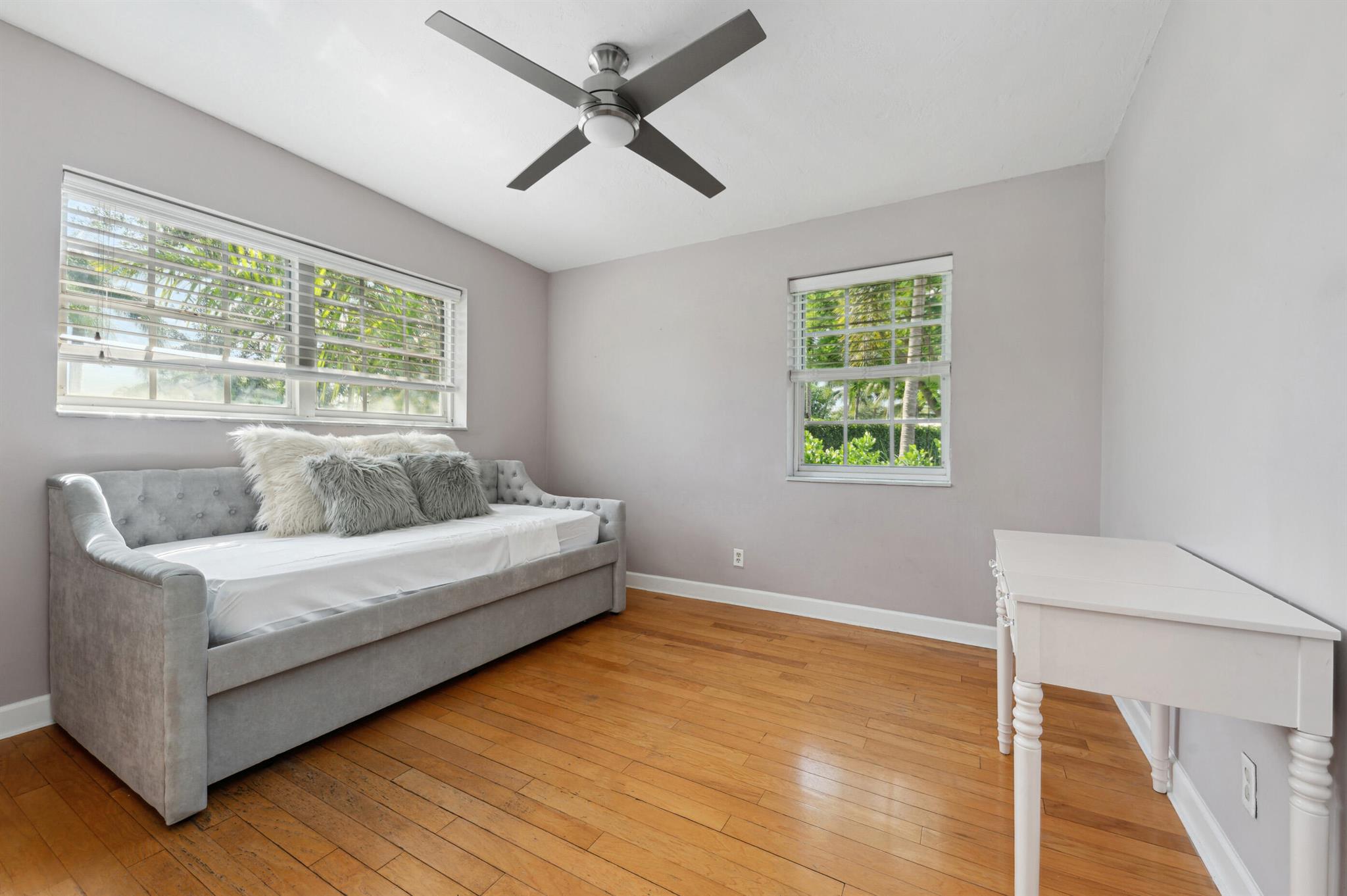 3127 Fernwood Drive
