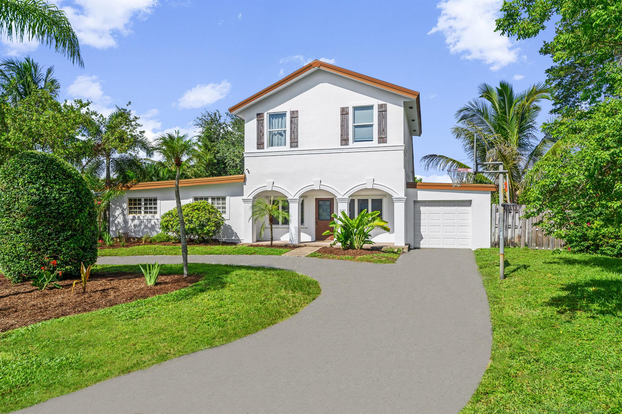 3127 Fernwood Drive