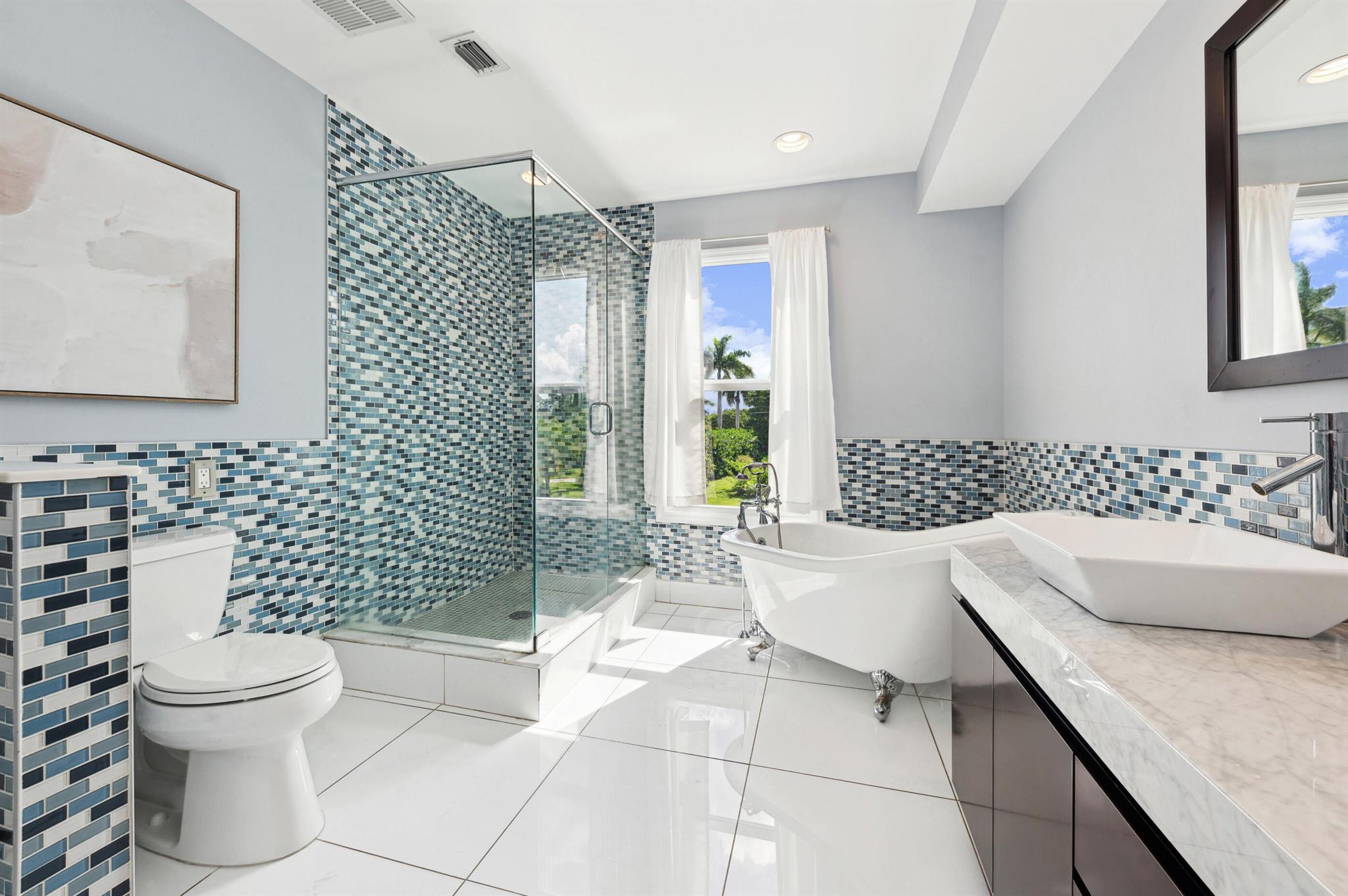 3127 Fernwood Drive