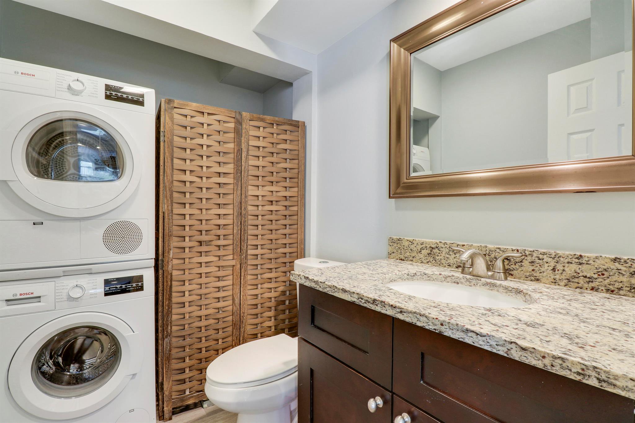 141 E Riverside Drive 9b