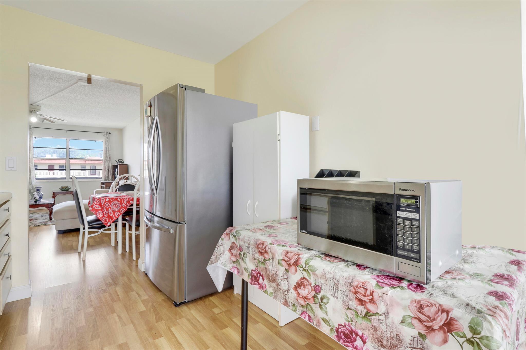 3 Abbey Lane Unit: 204