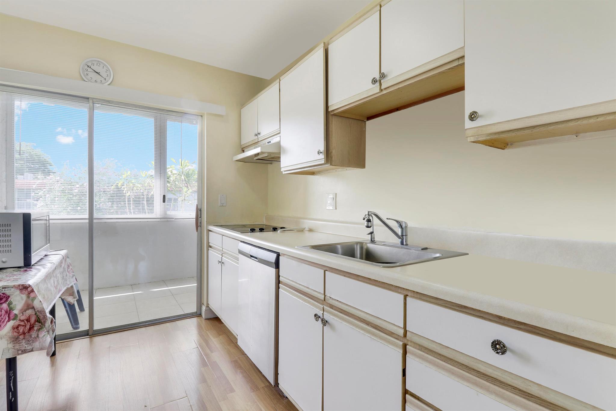 3 Abbey Lane Unit: 204