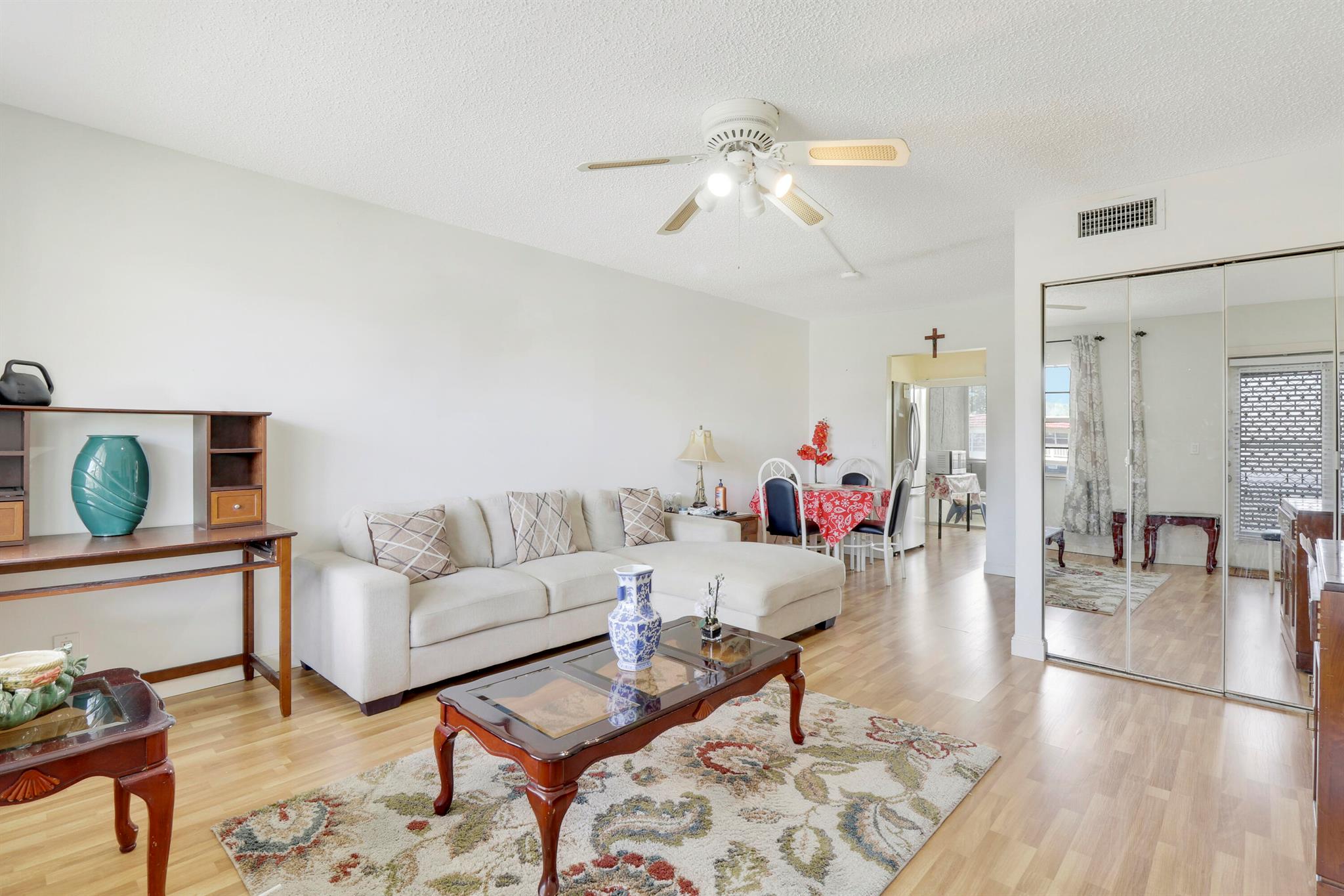 3 Abbey Lane Unit: 204