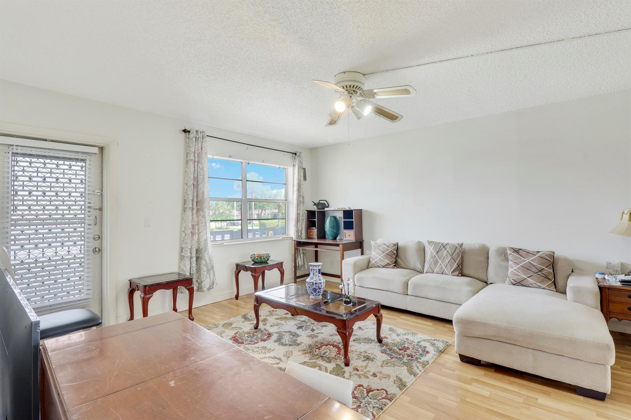 3 Abbey Lane Unit: 204