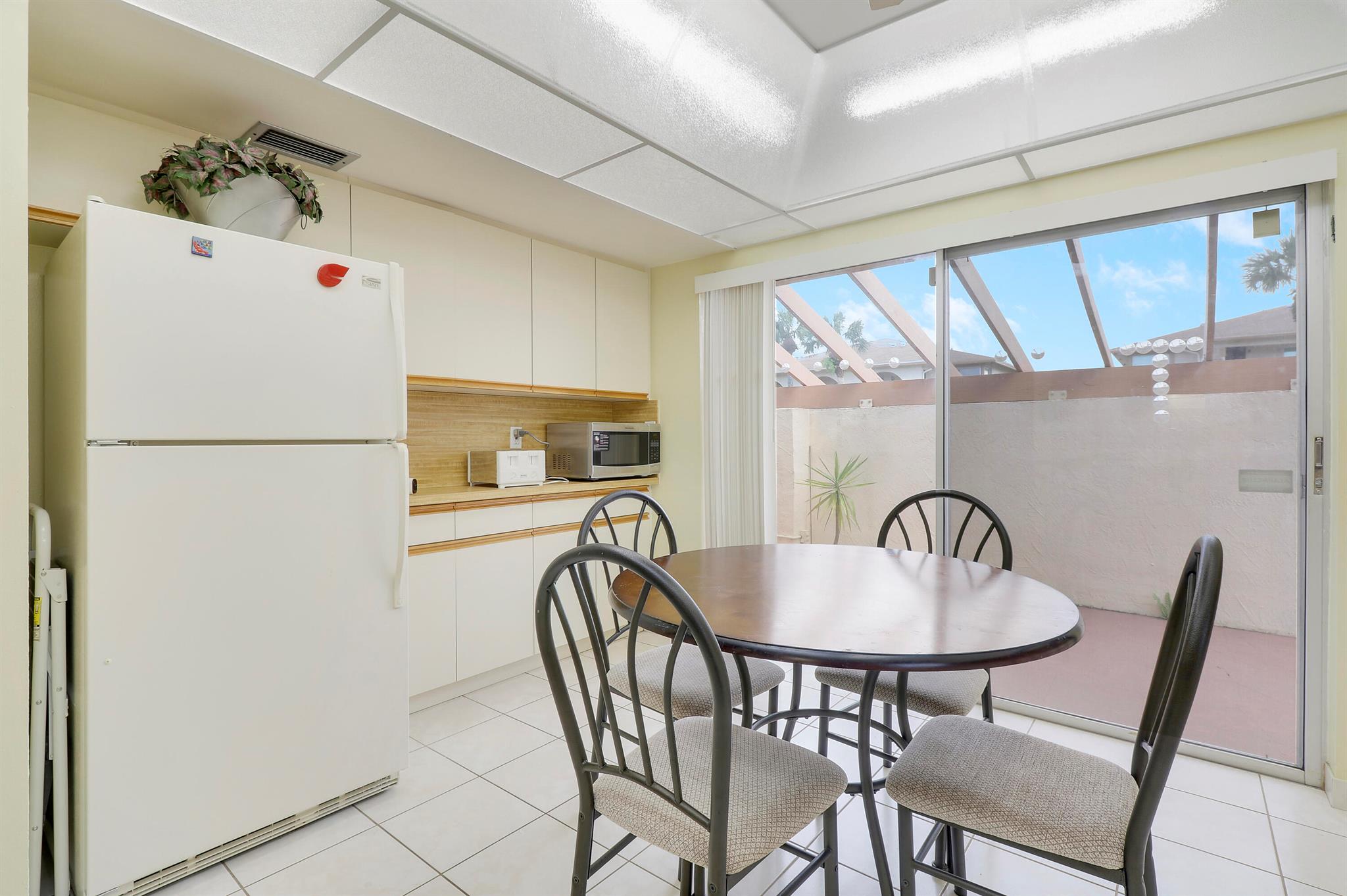 13759 Date Palm Court Unit: A