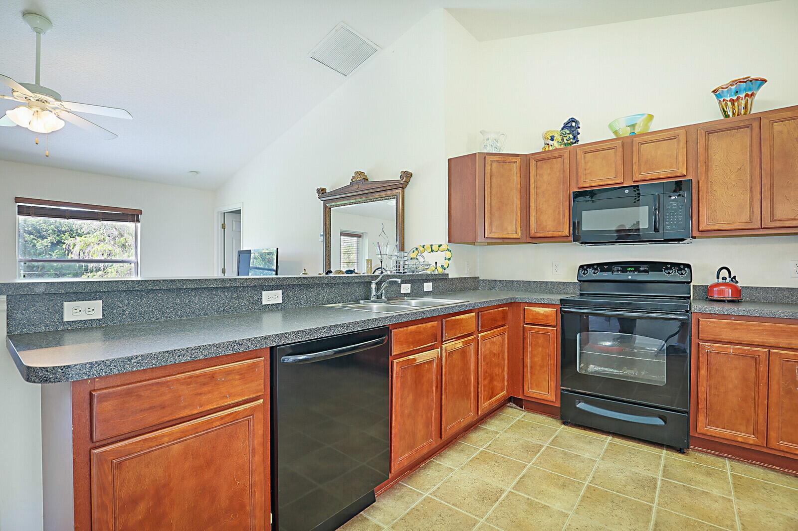 188 SW Sea Lion Road