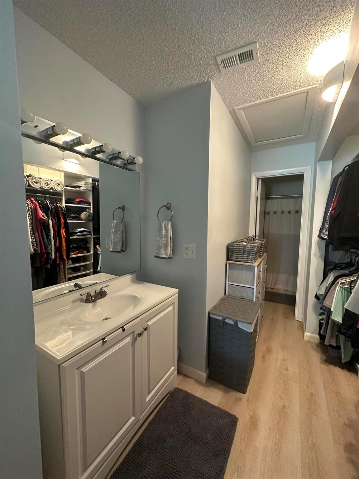 6500 Chasewood Drive E