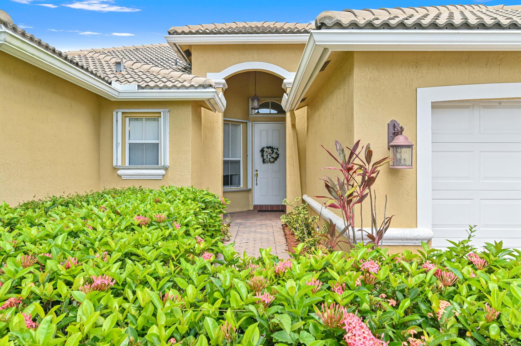 6401 Shadow Creek Village Circle